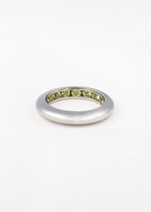 Under Pressure - Look Inside - Ring