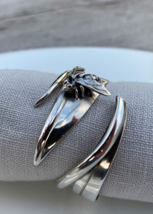 Servietbånd - Svirreflue Gitte Bjørn